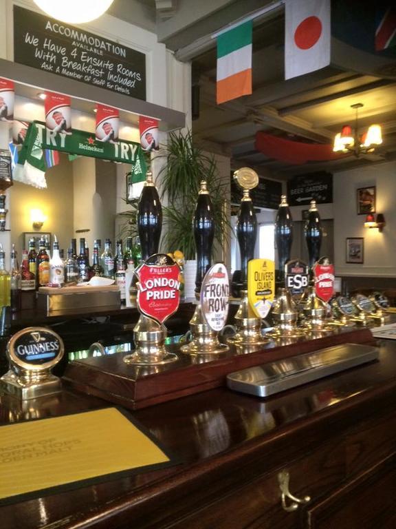 The Swan Inn Pub Isleworth Exterior foto
