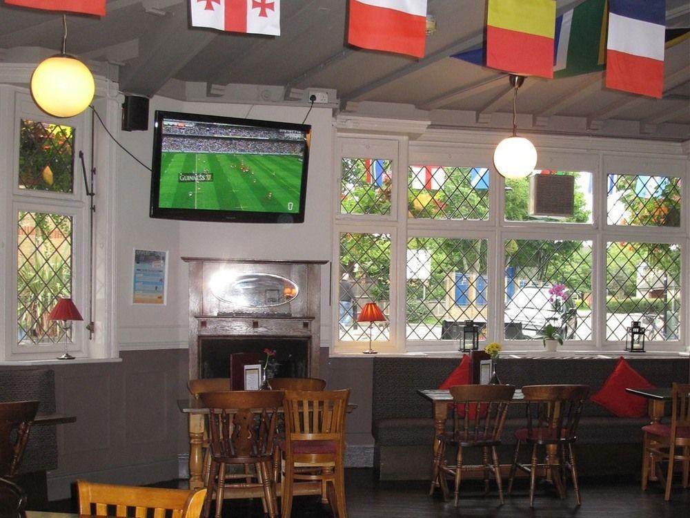 The Swan Inn Pub Isleworth Exterior foto